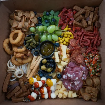 Alaus ir vyno padėklas