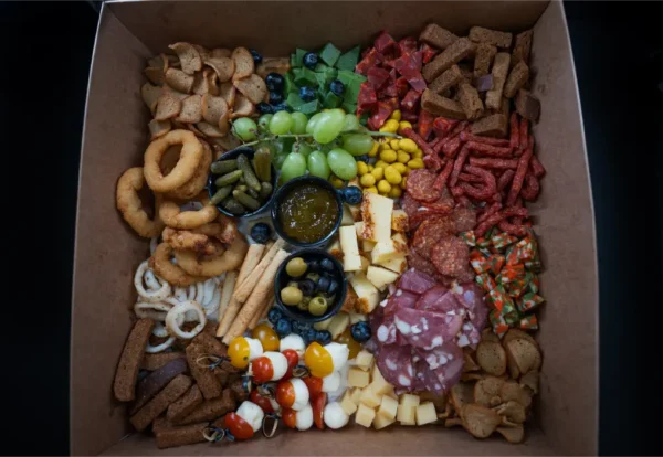 Alaus ir vyno padėklas